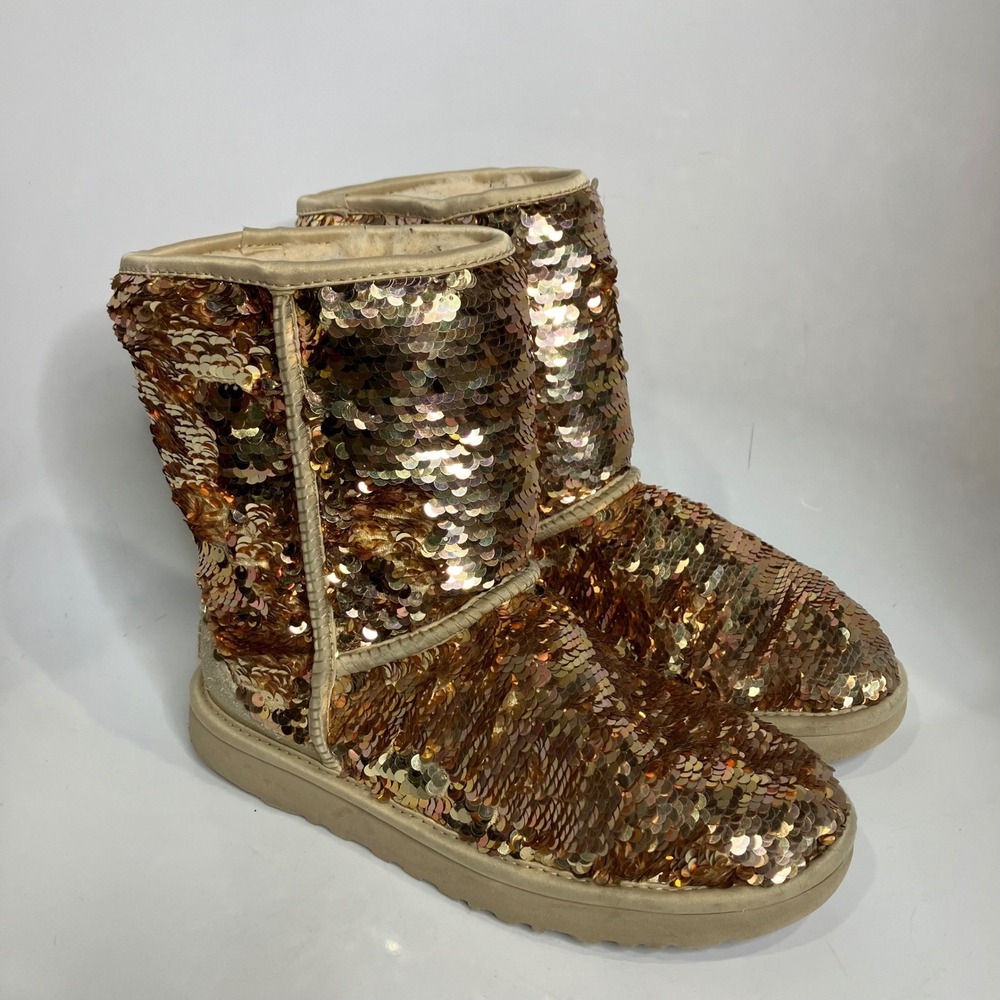 Ugg Classic short sequin boots champagne‎ tan women's size 8 limited edition